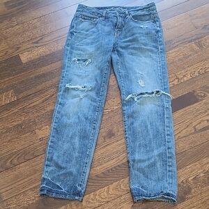 American Eagle Distressed Blue Jeans